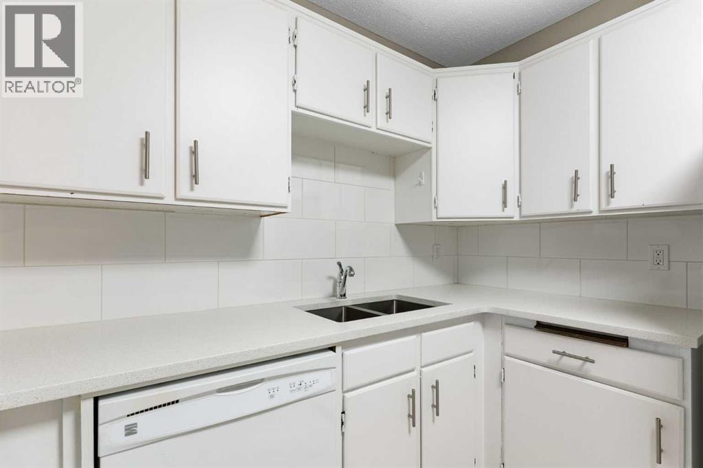 3101, 4001C 49 Street NW — photo 12