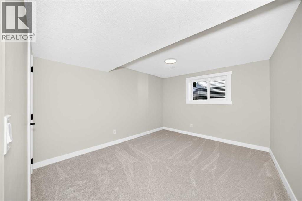 704 Malvern Drive NE — photo 37