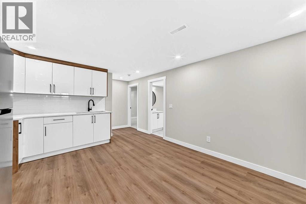 704 Malvern Drive NE — photo 30