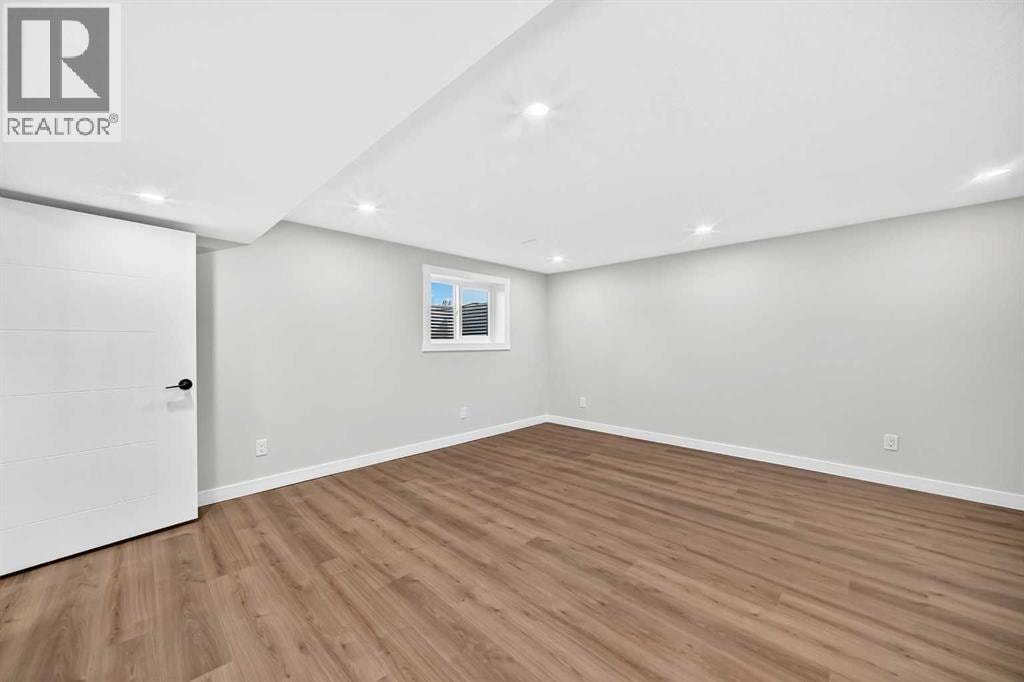 704 Malvern Drive NE — photo 32