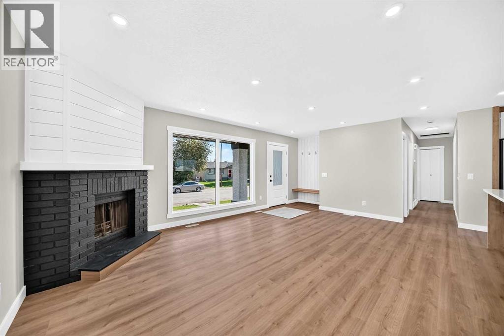 704 Malvern Drive NE — photo 12