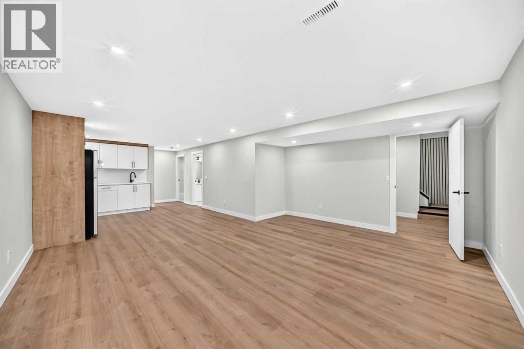 704 Malvern Drive NE — photo 34