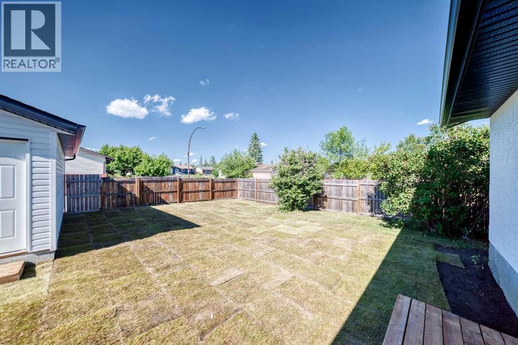 704 Malvern Drive NE — photo 43