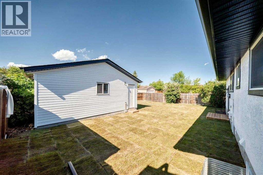 704 Malvern Drive NE — photo 42