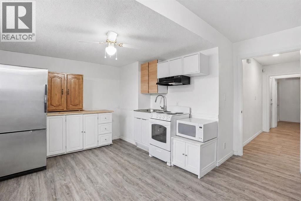 203 Shawglen Road SW — photo 31