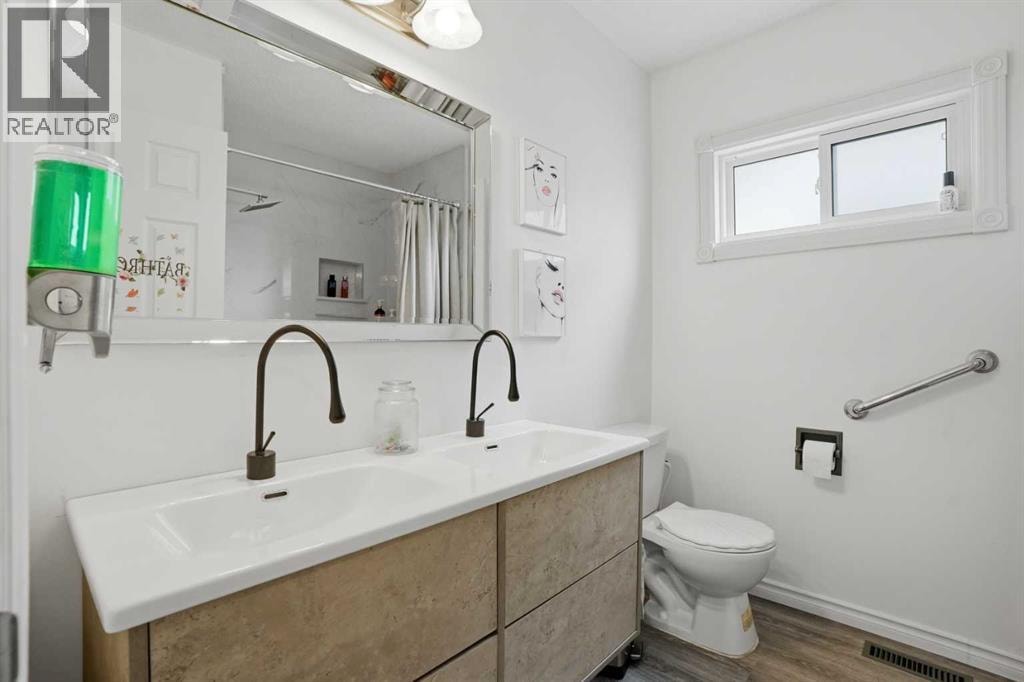 203 Shawglen Road SW — photo 20