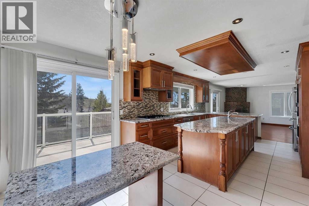 4 Edgehill Crescent NW — photo 17