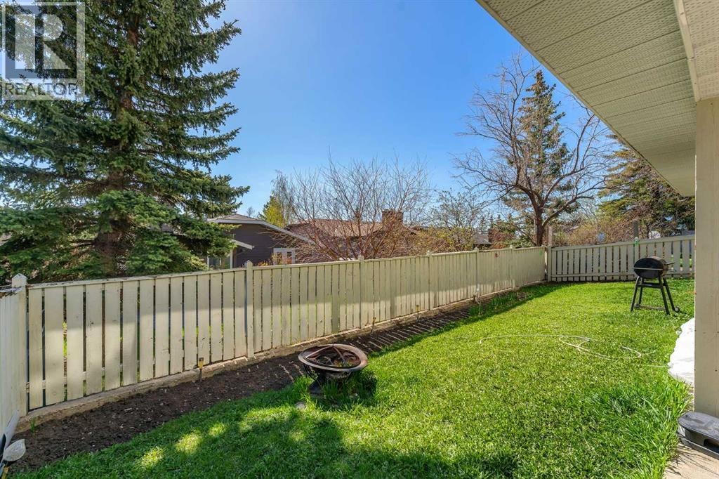 4 Edgehill Crescent NW — photo 40