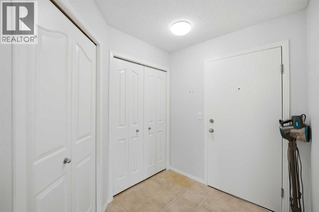 4102, 60 Panatella Street NW — photo 16