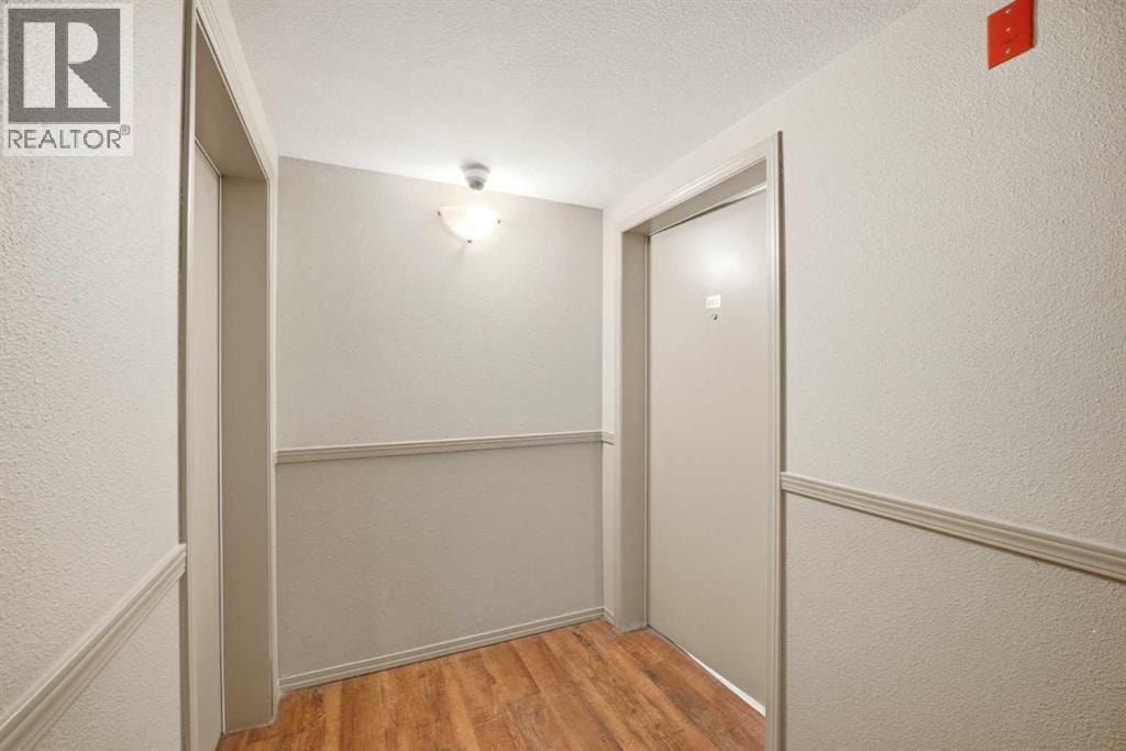 4102, 60 Panatella Street NW — photo 31