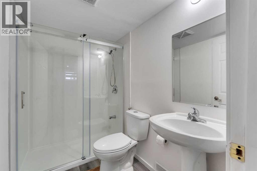 41 Royal Birch Terrace NW — photo 31