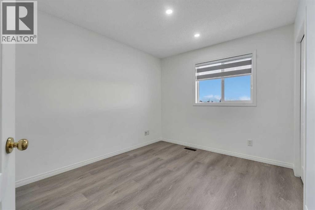 41 Royal Birch Terrace NW — photo 26