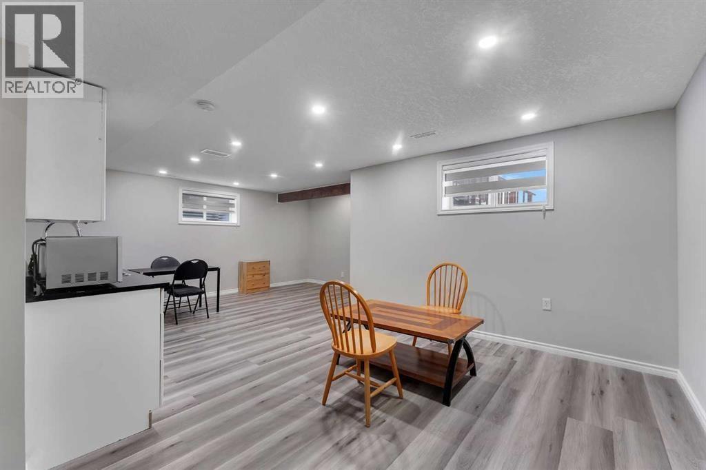 41 Royal Birch Terrace NW — photo 29