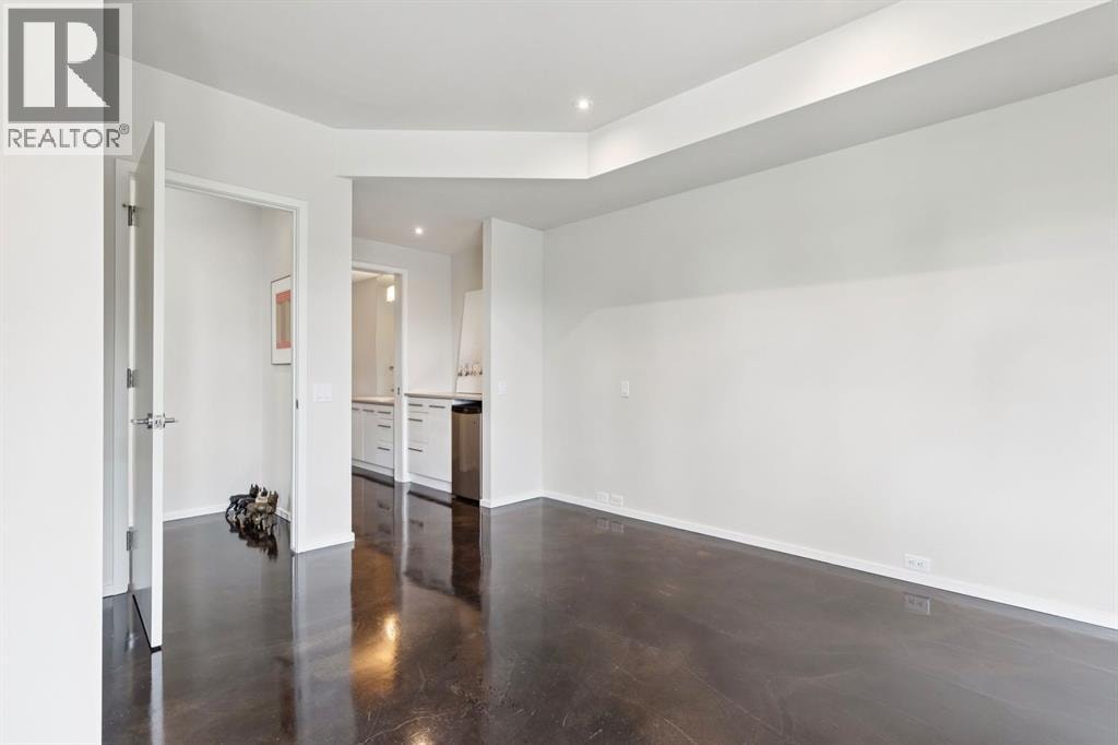 1119 15 Street NW — photo 35
