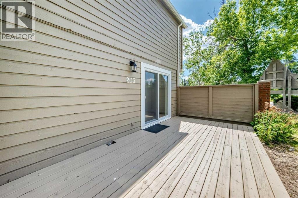 205, 829 Coach Bluff Crescent SW — photo 32