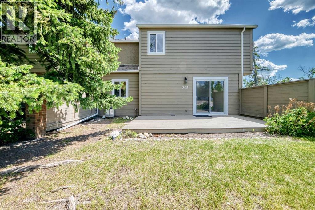 205, 829 Coach Bluff Crescent SW — photo 34