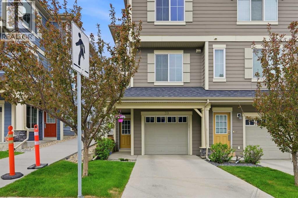 39 Kinlea Common NW — photo 2