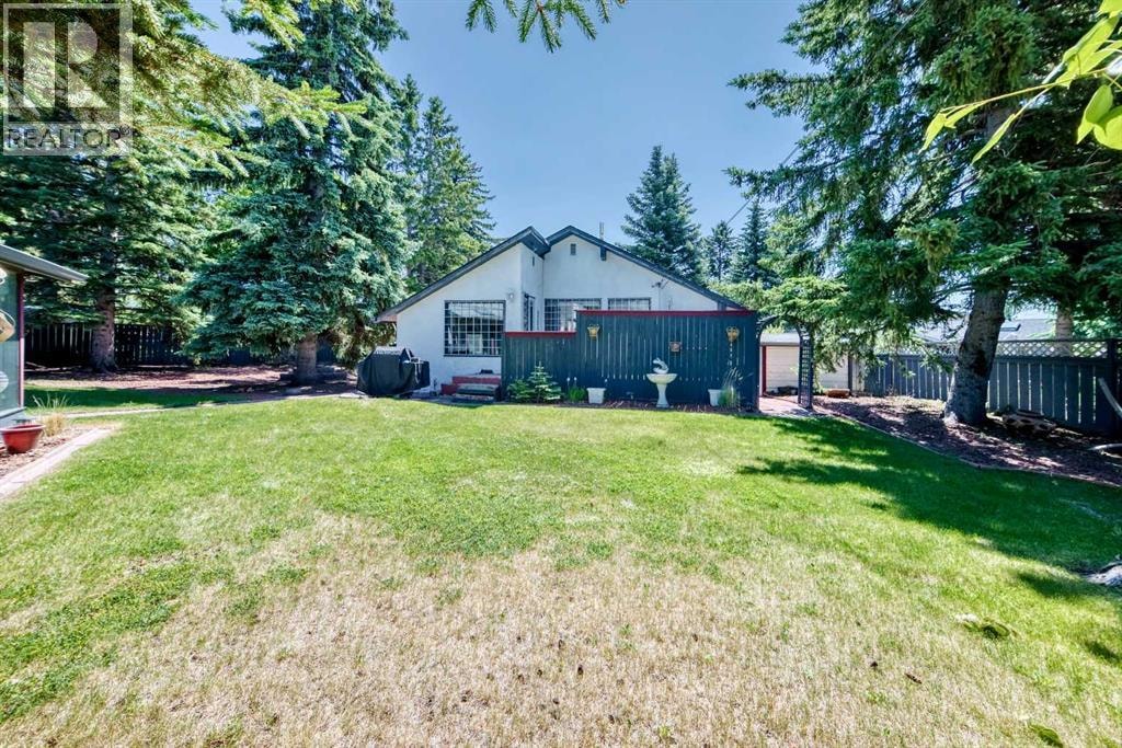 310 Huntham Place NE — photo 40