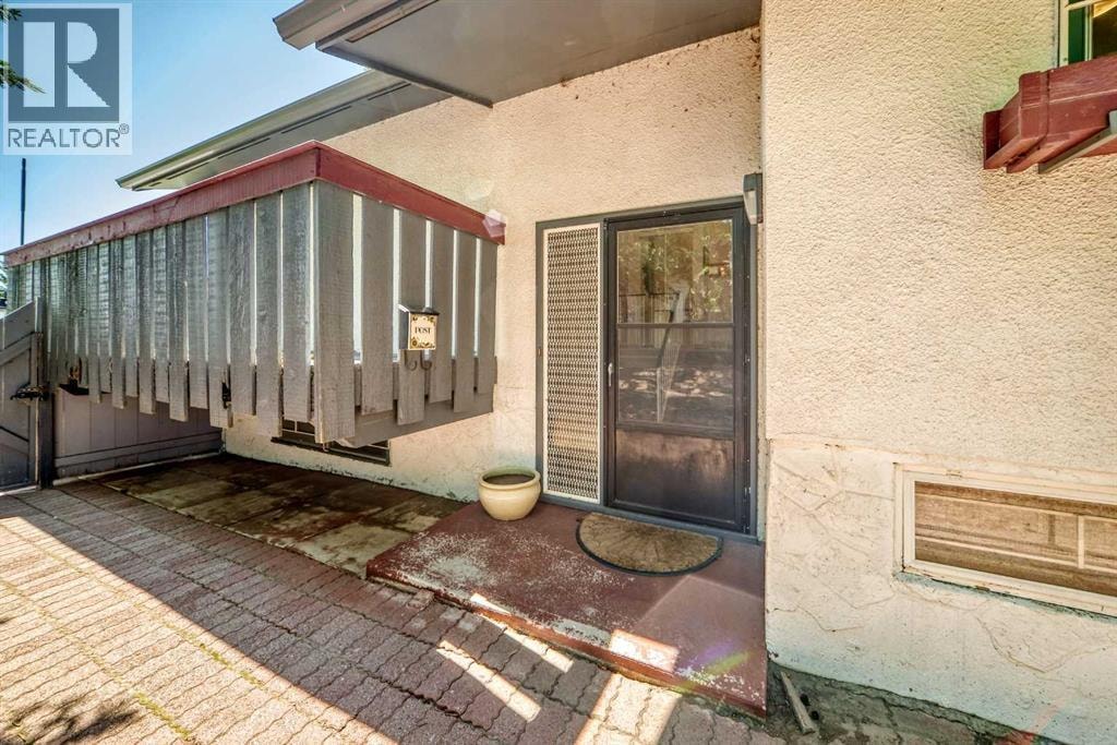 310 Huntham Place NE — photo 43