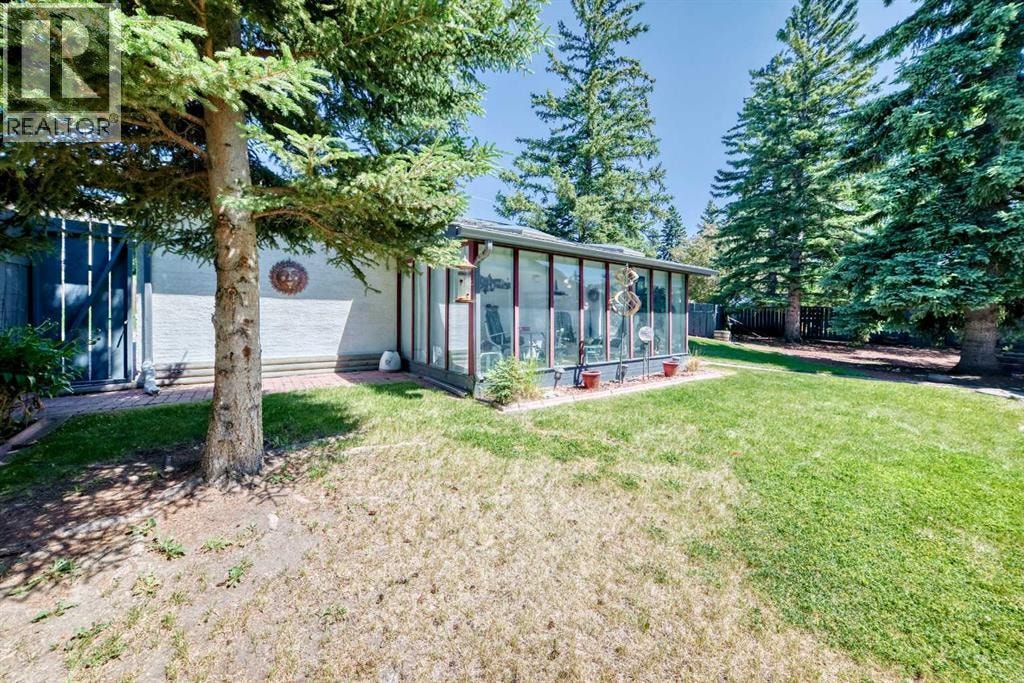 310 Huntham Place NE — photo 41