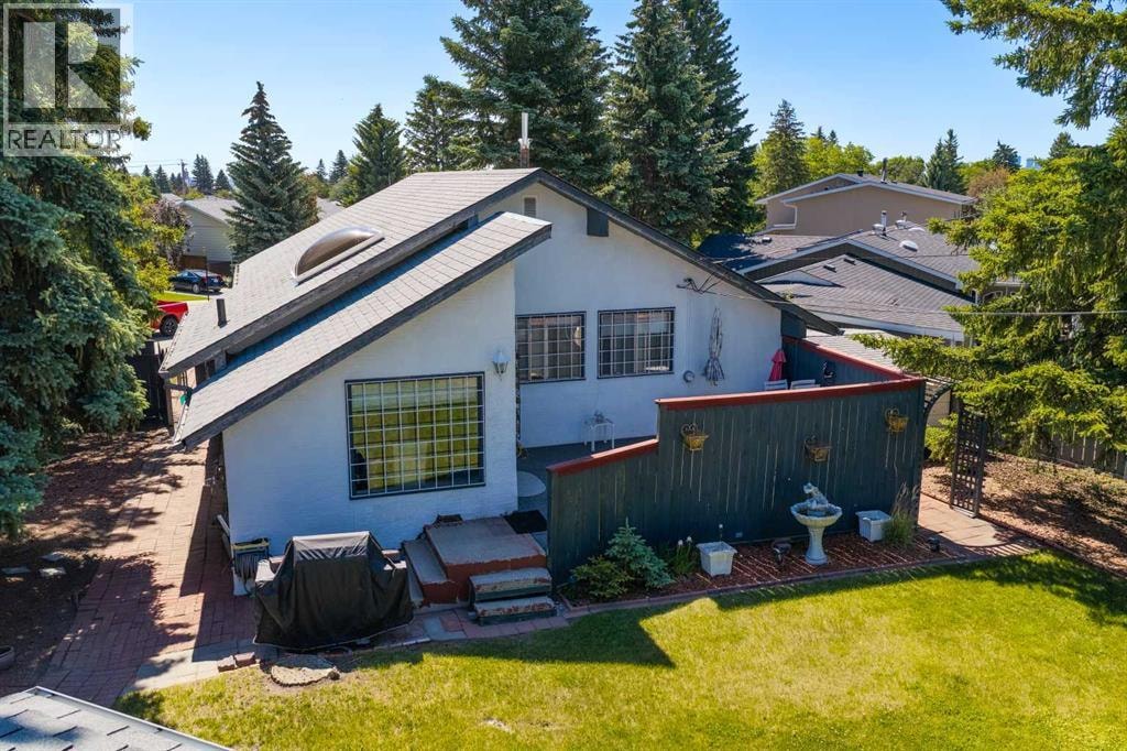 310 Huntham Place NE — photo 46