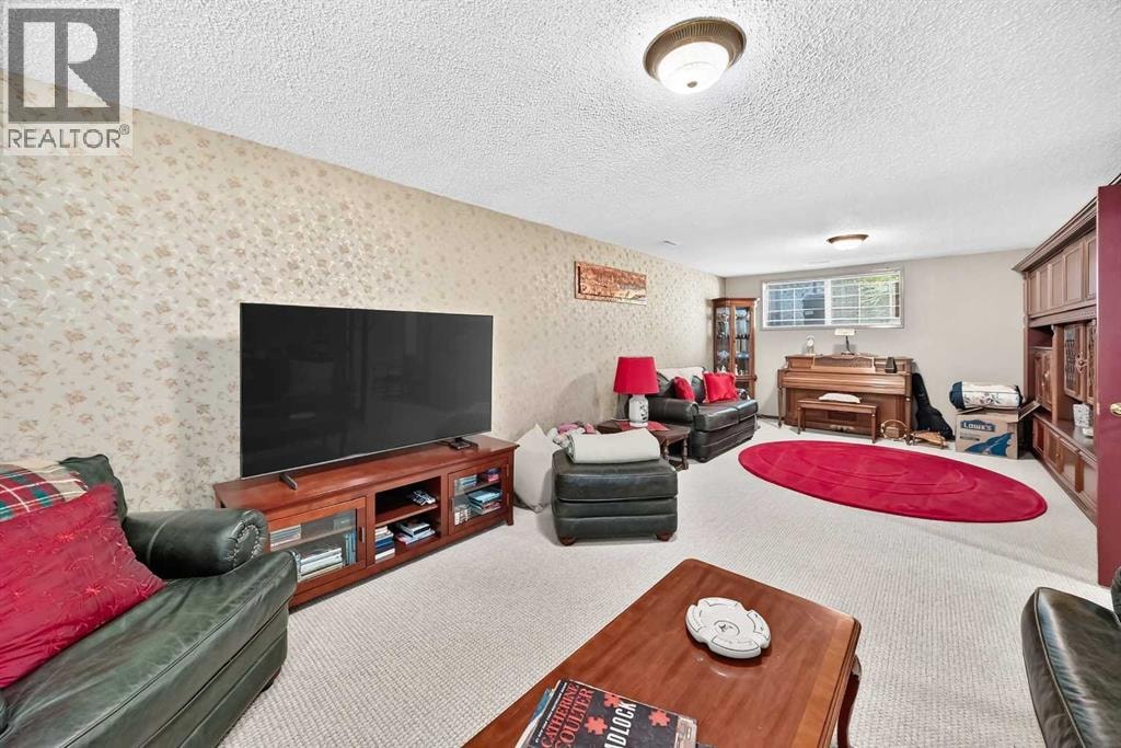 310 Huntham Place NE — photo 26