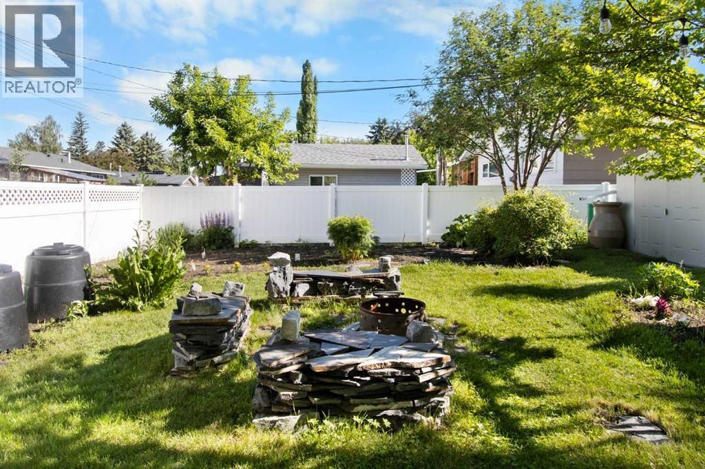10811 Maplecrest Road SE — photo 32