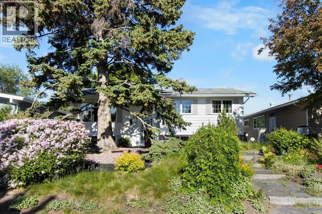 10811 Maplecrest Road SE — photo 2