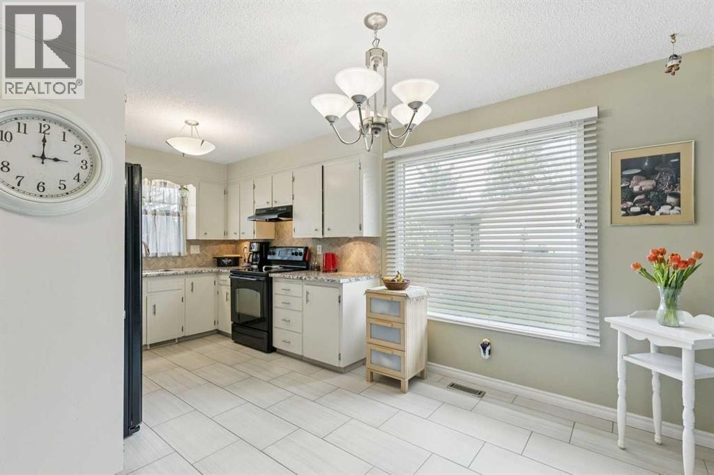 323 Ranchview Place NW — photo 8