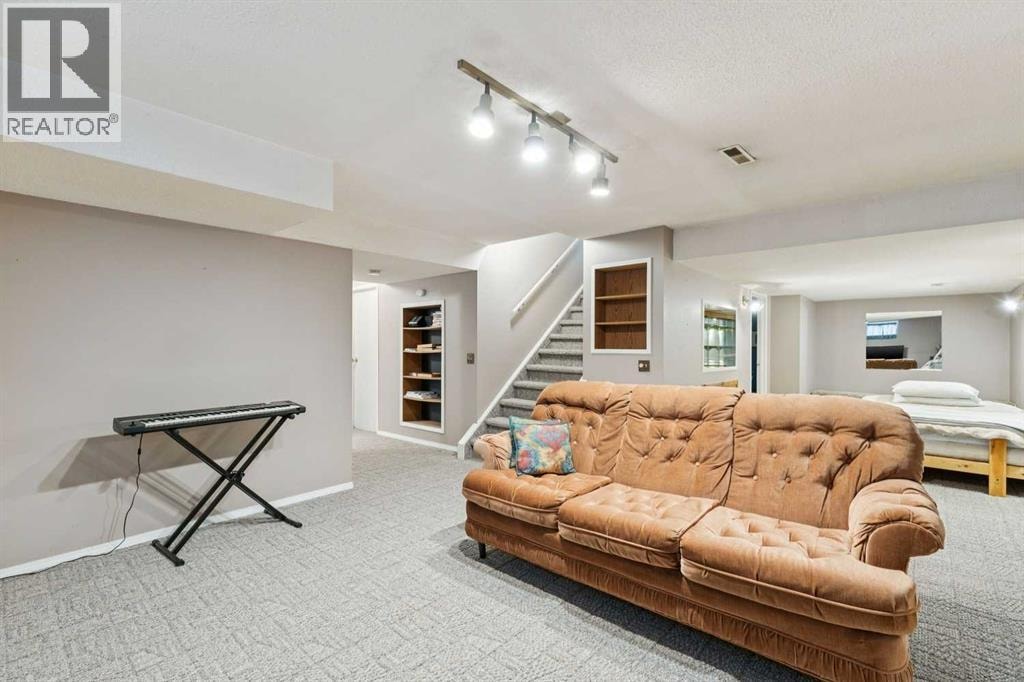 323 Ranchview Place NW — photo 22