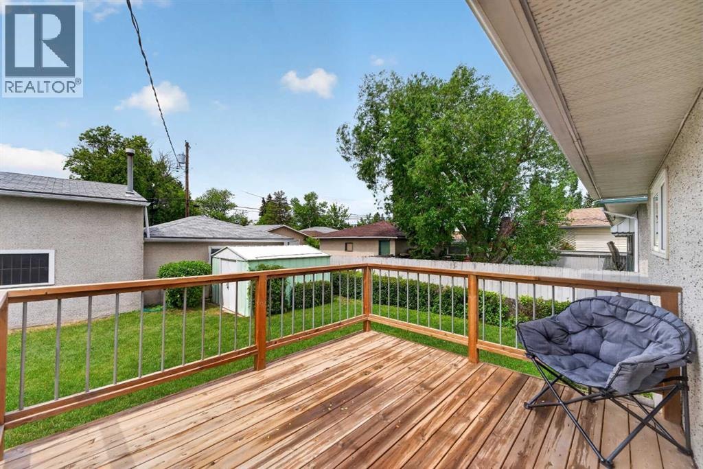 7435 25 Street SE — photo 31
