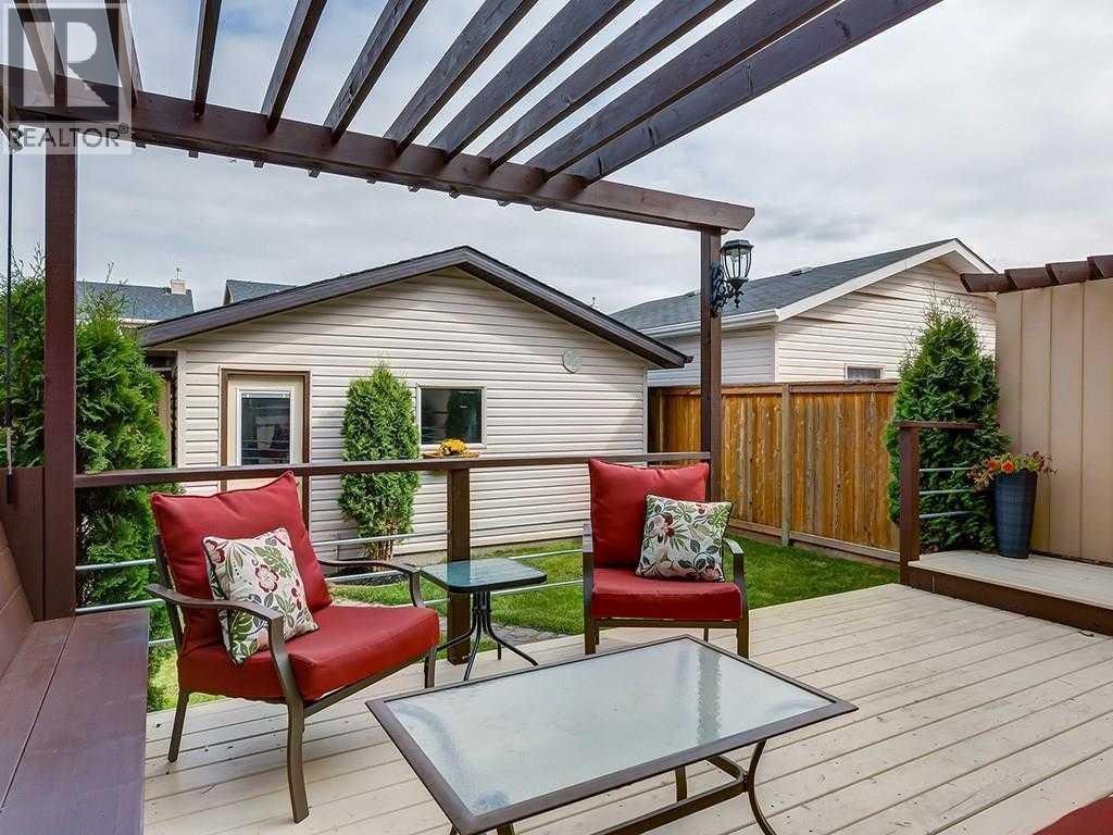 50 Bridlecrest Gardens SW — photo 4