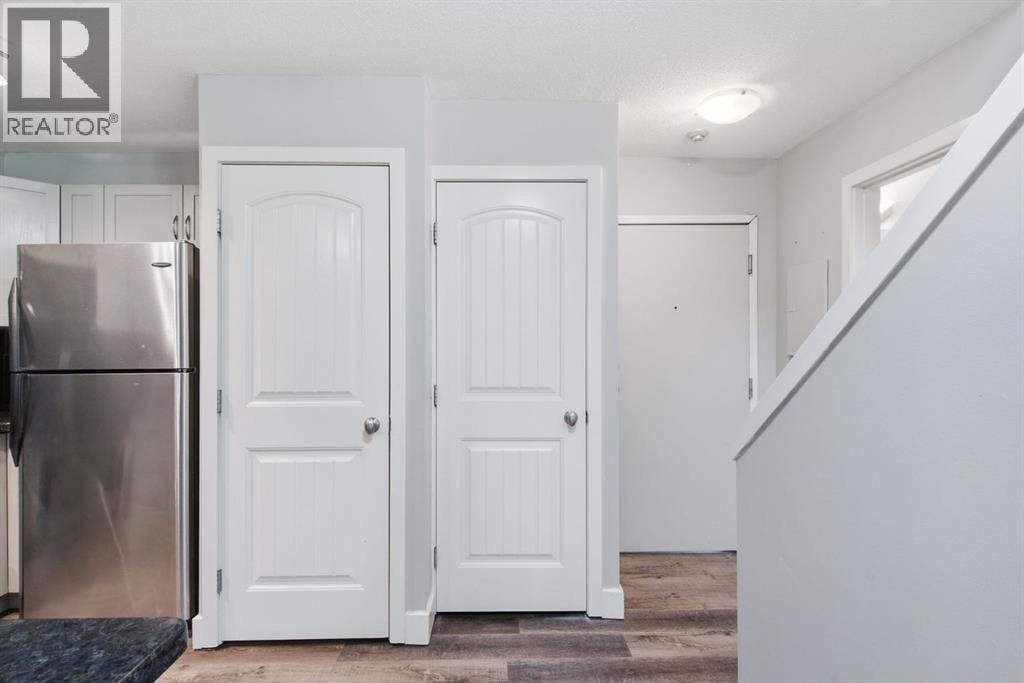 10, 215 Village Terrace SW — photo 12