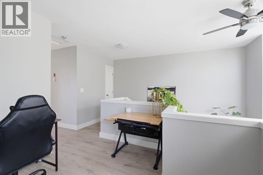 10, 215 Village Terrace SW — photo 32
