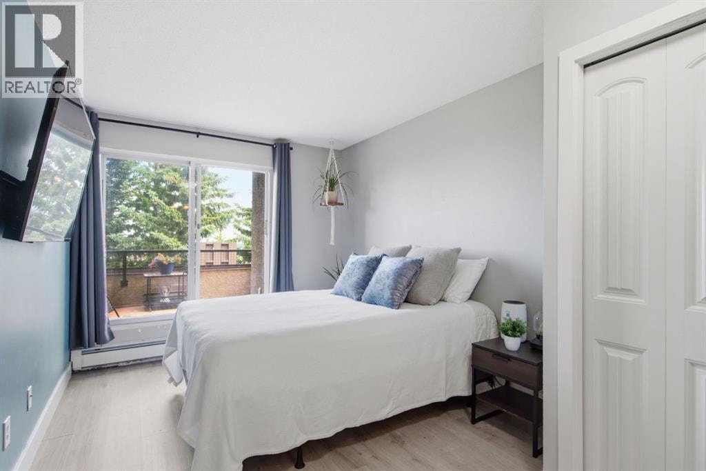10, 215 Village Terrace SW — photo 34