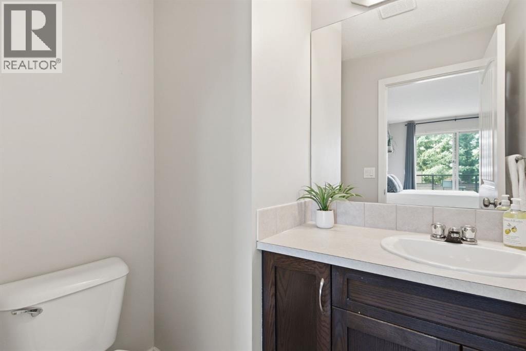 10, 215 Village Terrace SW — photo 36