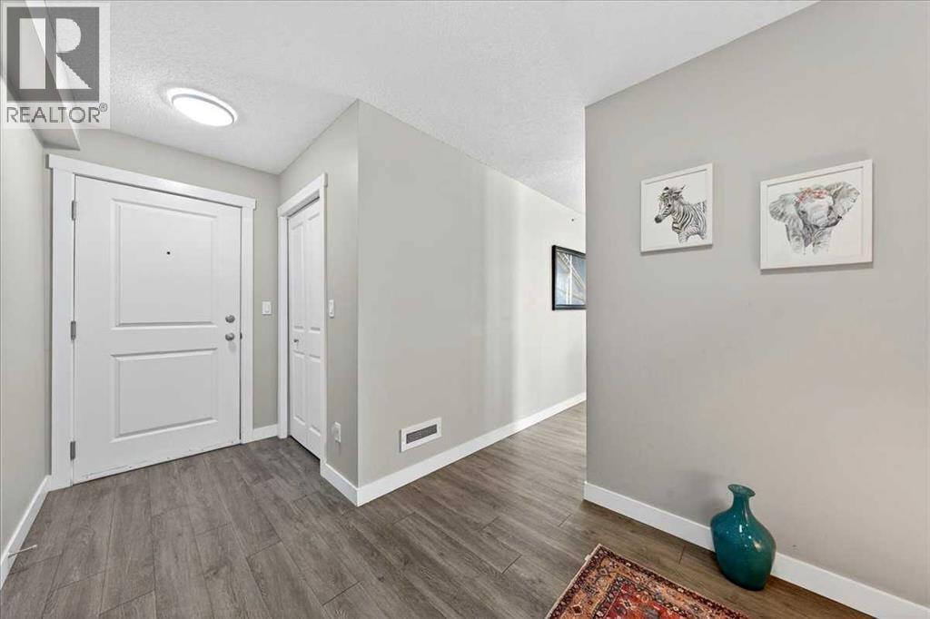 401, 10 Kincora Glen Park NW — photo 20
