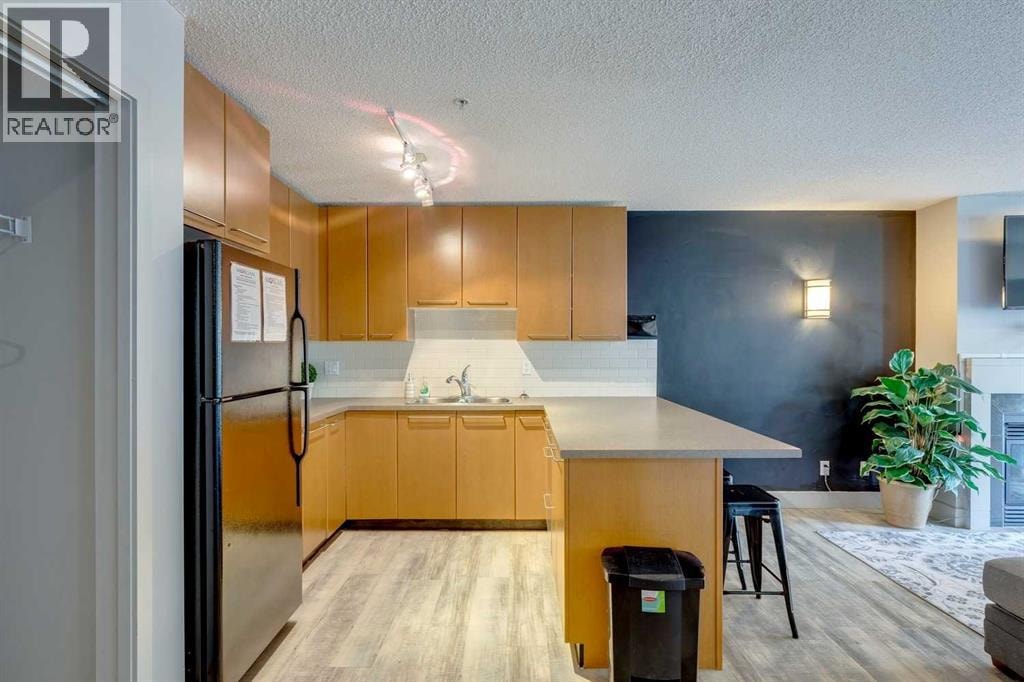 205, 35 Richard Court SW — photo 25