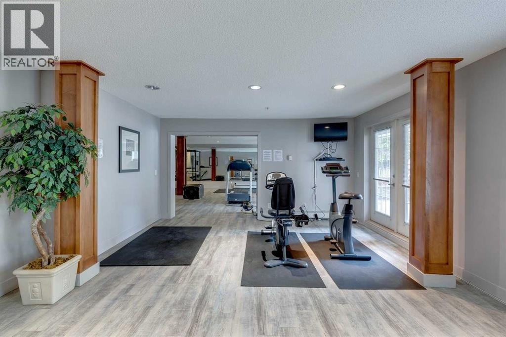 205, 35 Richard Court SW — photo 19