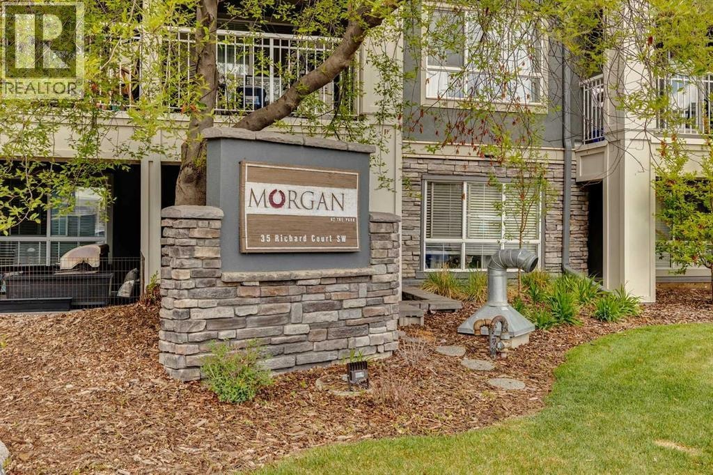 205, 35 Richard Court SW — photo 32