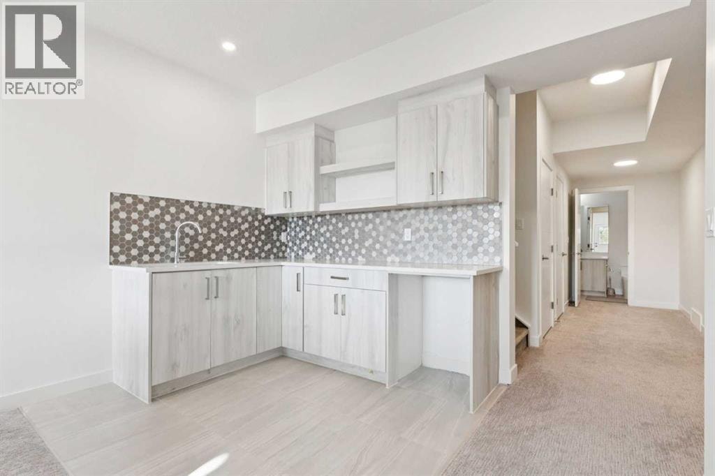 51 Midgrove Drive SW — photo 37