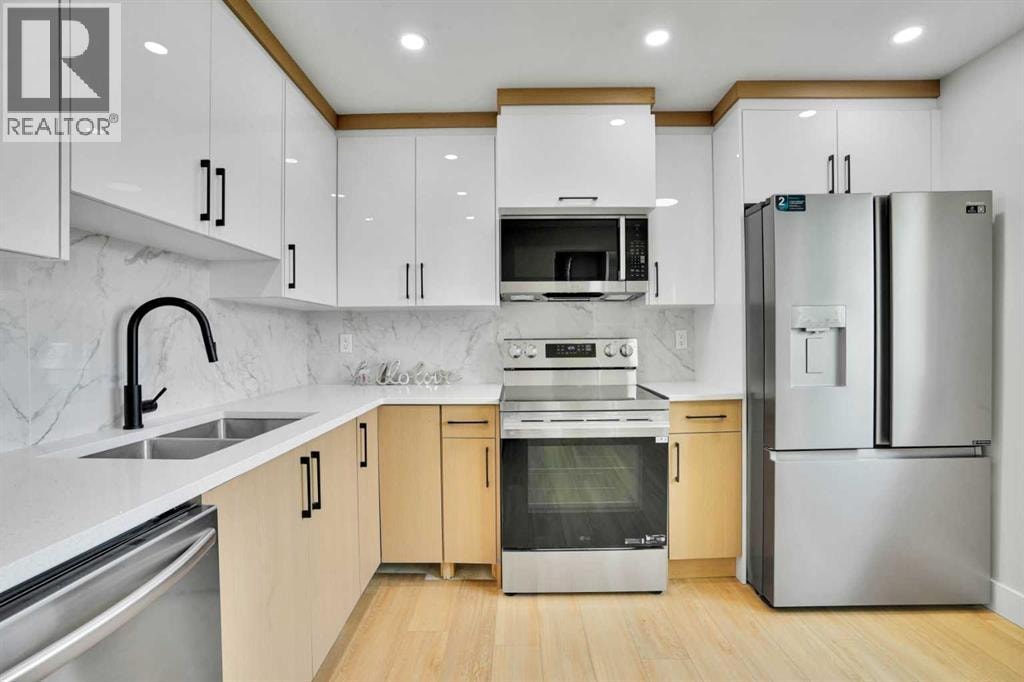 74 Castledale Way NE — photo 9