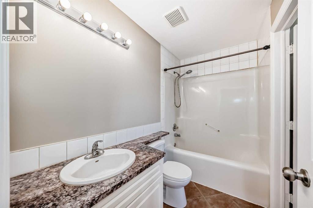 205, 7 Lineham Avenue — photo 24