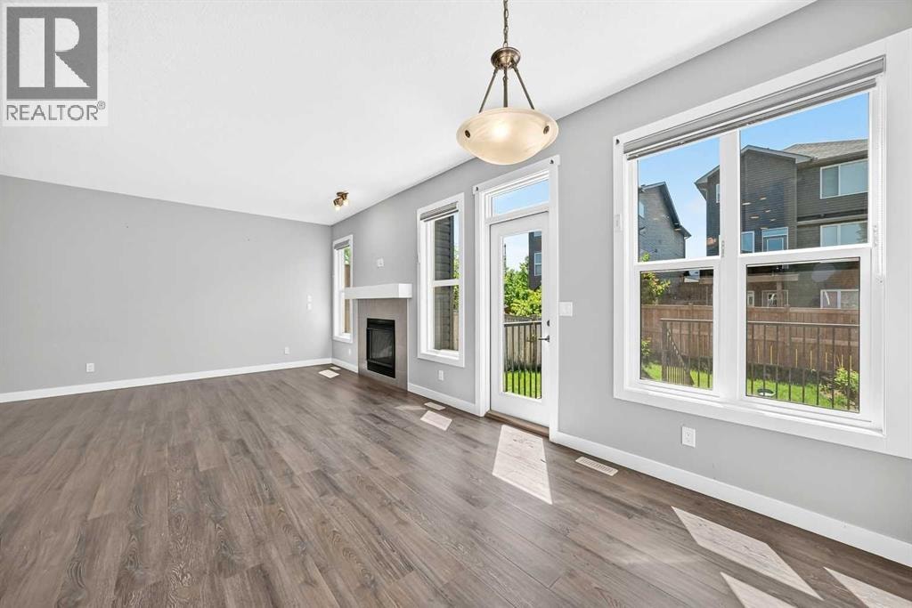 110 Crestbrook Way SW — photo 13