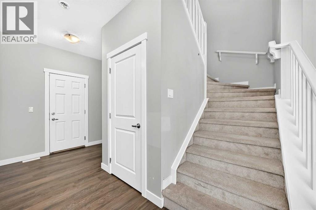 110 Crestbrook Way SW — photo 22