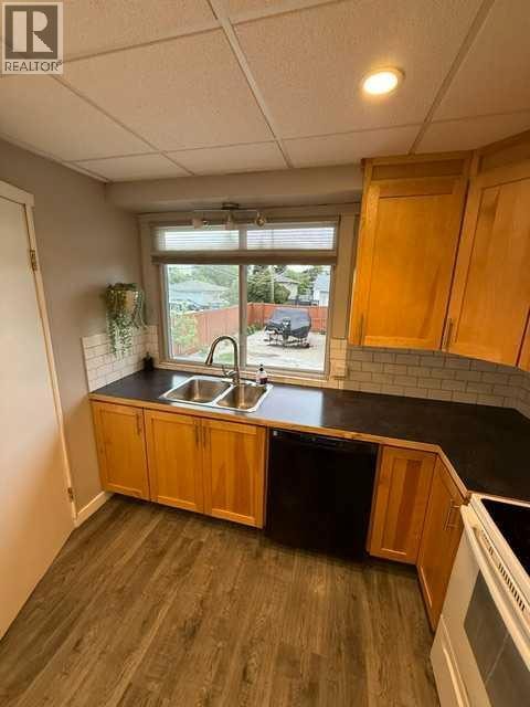 1613 22 Avenue NW — photo 19