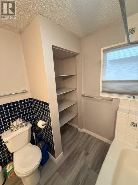 1613 22 Avenue NW — photo 14