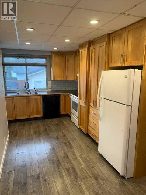1613 22 Avenue NW — photo 9
