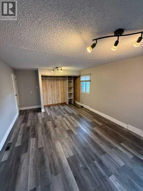 1613 22 Avenue NW — photo 11