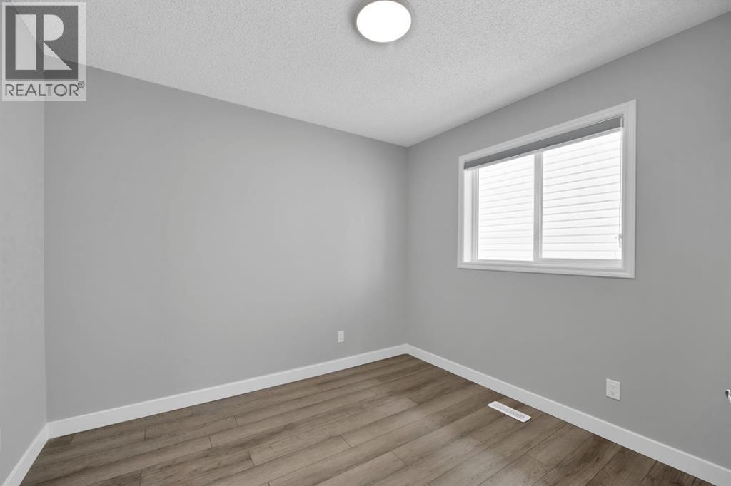 288 Saddlemead Road NE — photo 17